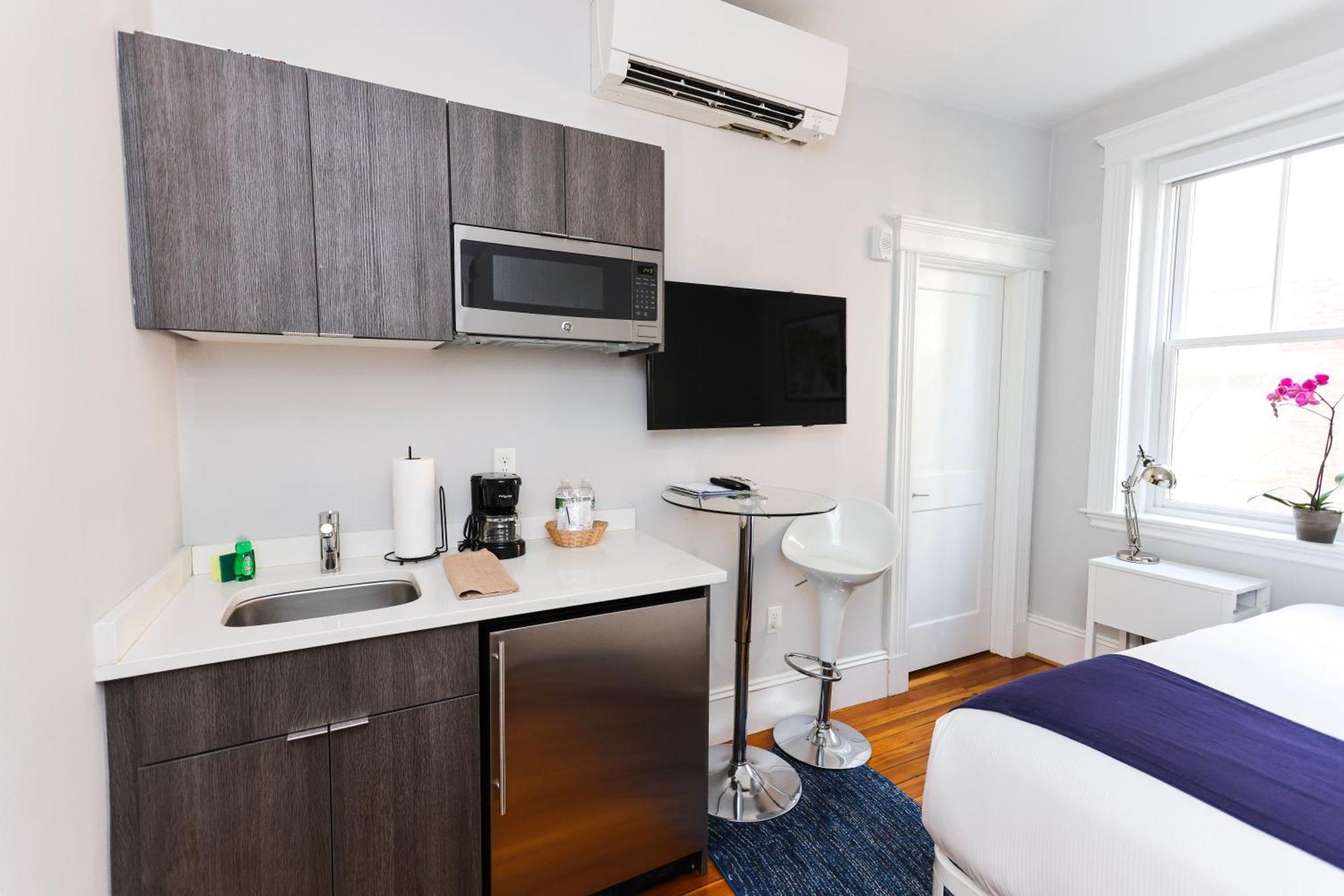 A Stylish Stay W/ A Queen Bed, Heated Floors.. #36 Μπρούκλαϊν Εξωτερικό φωτογραφία